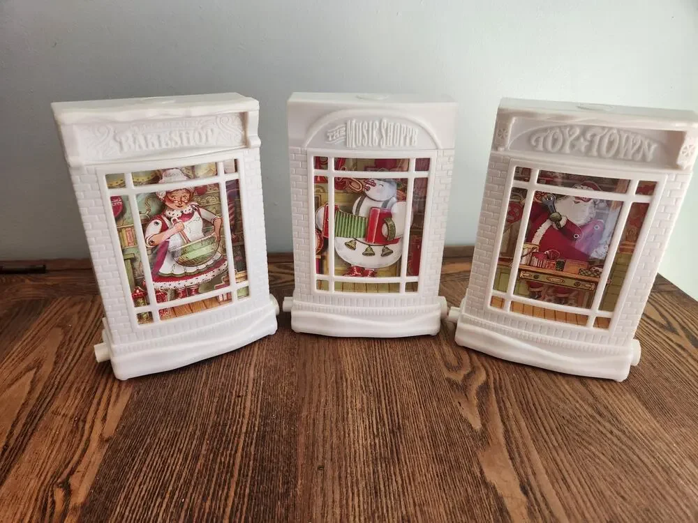 3 Hallmark Sound Motion Linkable - Mr And Mrs Clause Snowman Windows